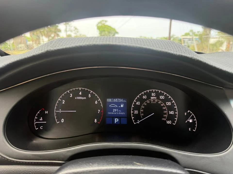 2010 Hyundai Genesis - Image 19 of 19