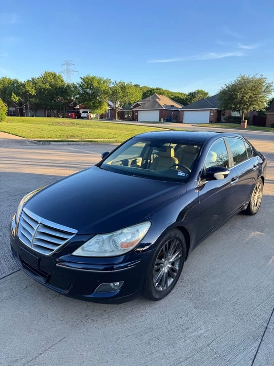 2010 Hyundai Genesis - Image 18 of 18