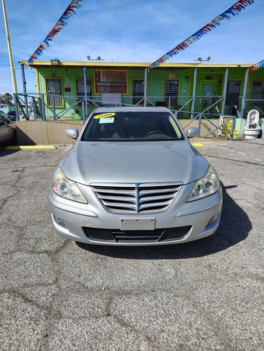 2010 Hyundai Genesis - Image 3 of 10