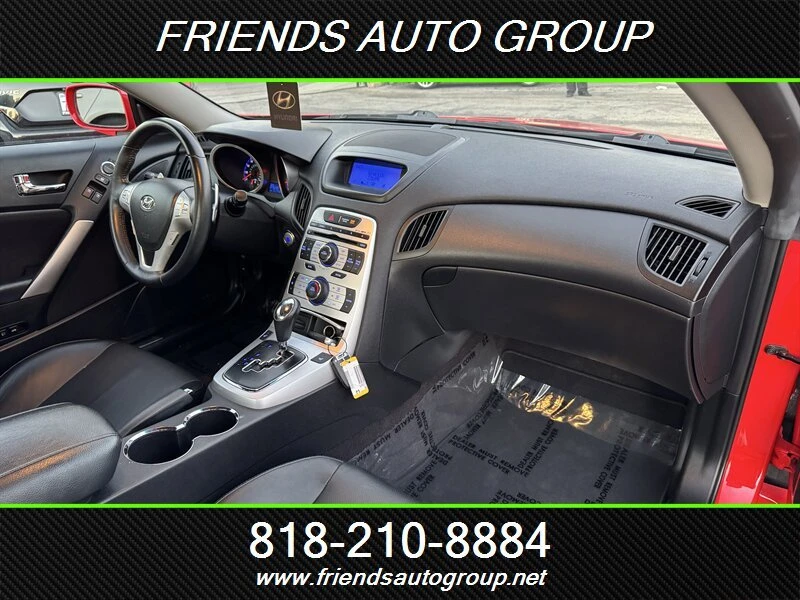 2010 Hyundai Genesis Coupe - Image 11 of 20