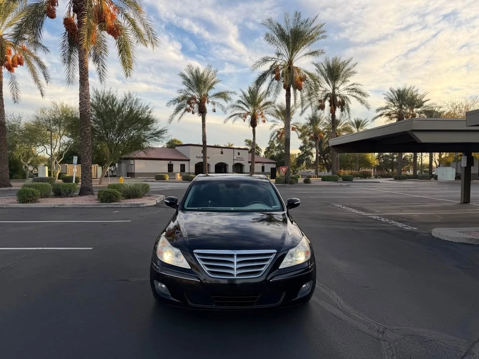 2010 Hyundai Genesis - Image 3 of 13