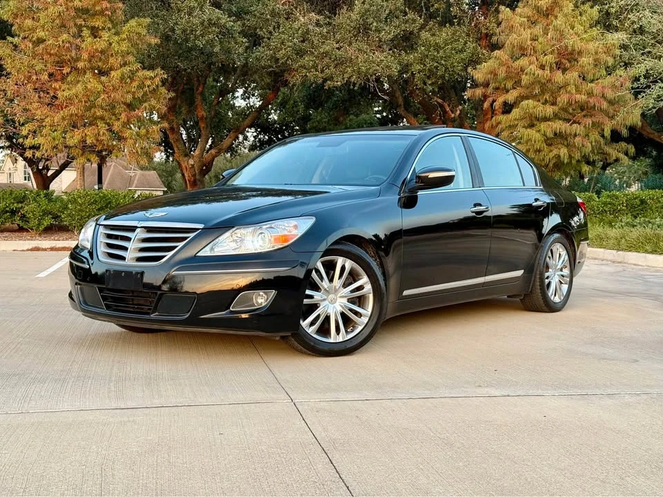 2010 Hyundai Genesis - Image 3 of 20