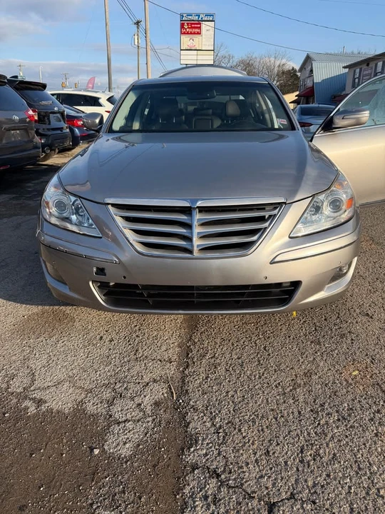 2010 Hyundai Genesis - Image 2 of 14