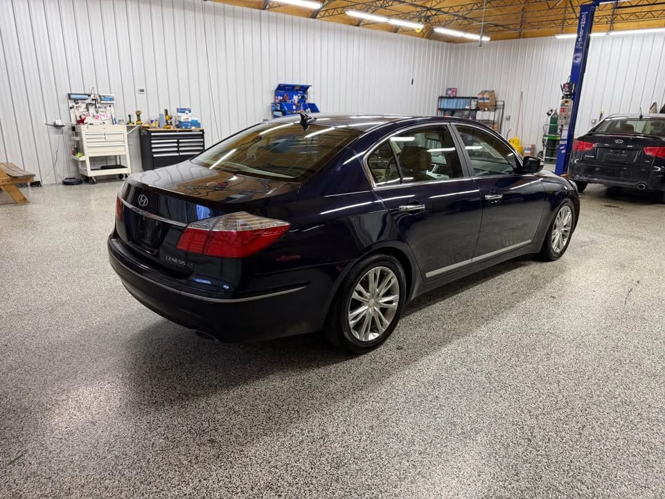 2010 Hyundai Genesis - Image 3 of 18
