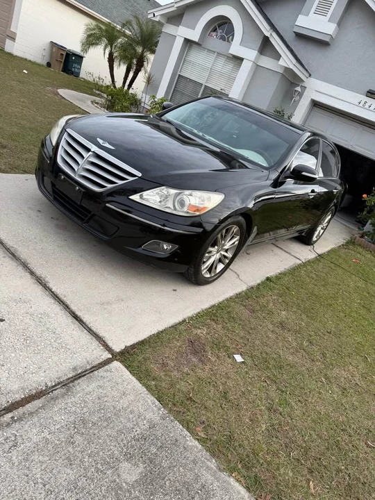 2010 Hyundai Genesis - Image 5 of 5