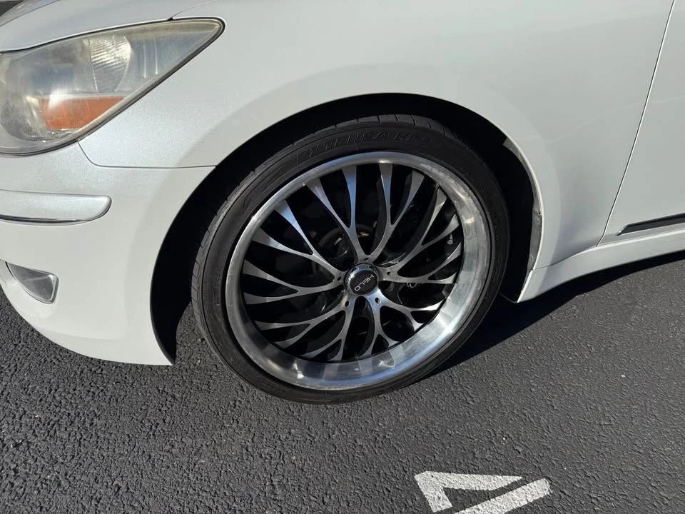 2010 Hyundai Genesis - Image 19 of 19