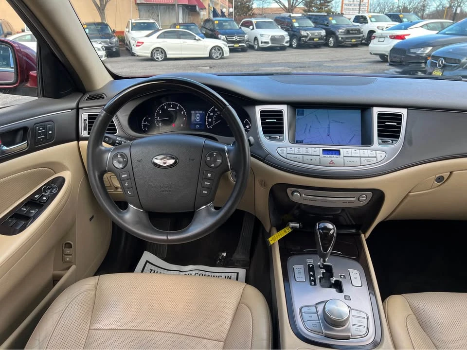 2010 Hyundai Genesis - Image 8 of 20