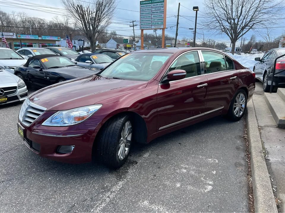 2010 Hyundai Genesis - Image 5 of 20