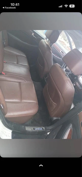 2010 Hyundai Genesis - Image 6 of 6