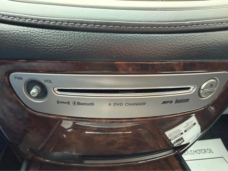 2010 Hyundai Genesis - Image 15 of 17
