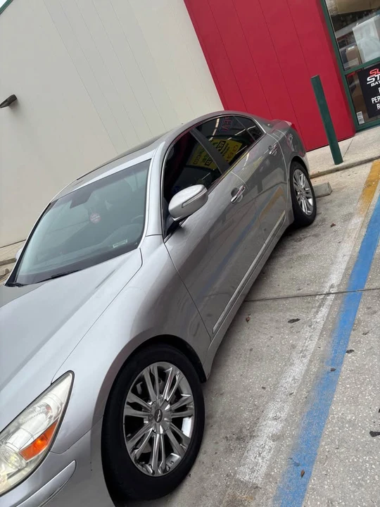 2010 Hyundai Genesis - Image 3 of 5