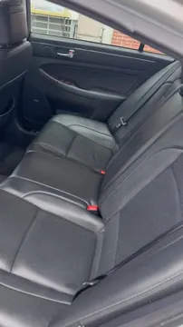 2010 Hyundai Genesis 4.6 Sedan