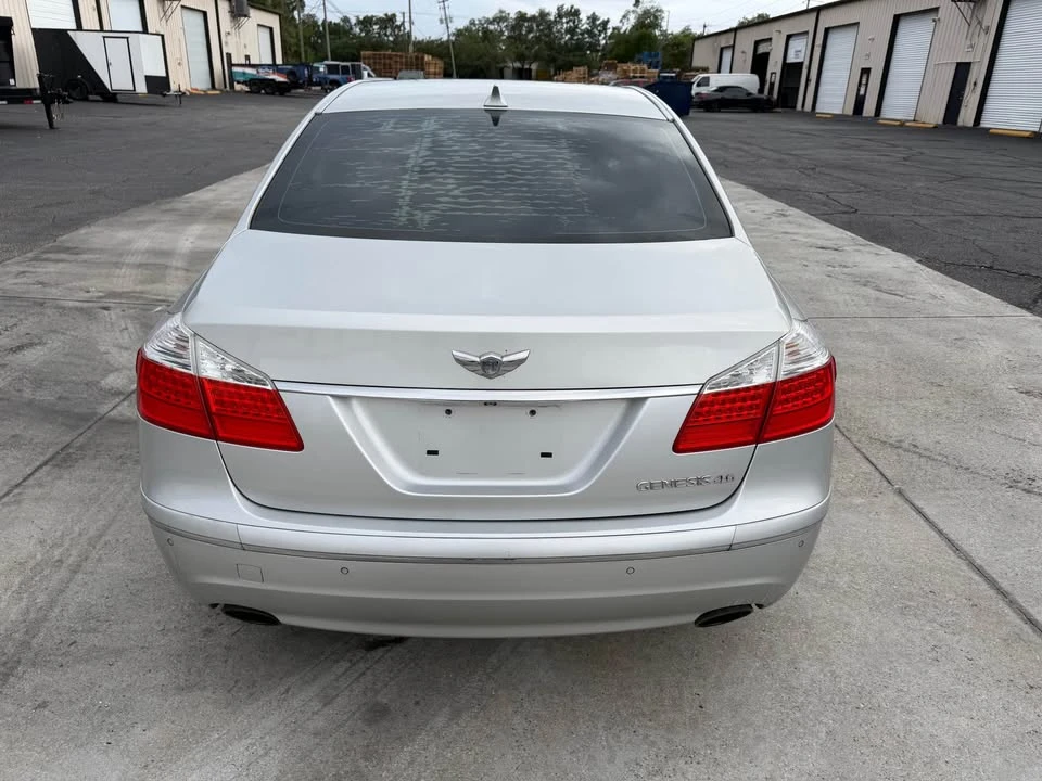 2010 Hyundai Genesis - Image 3 of 15