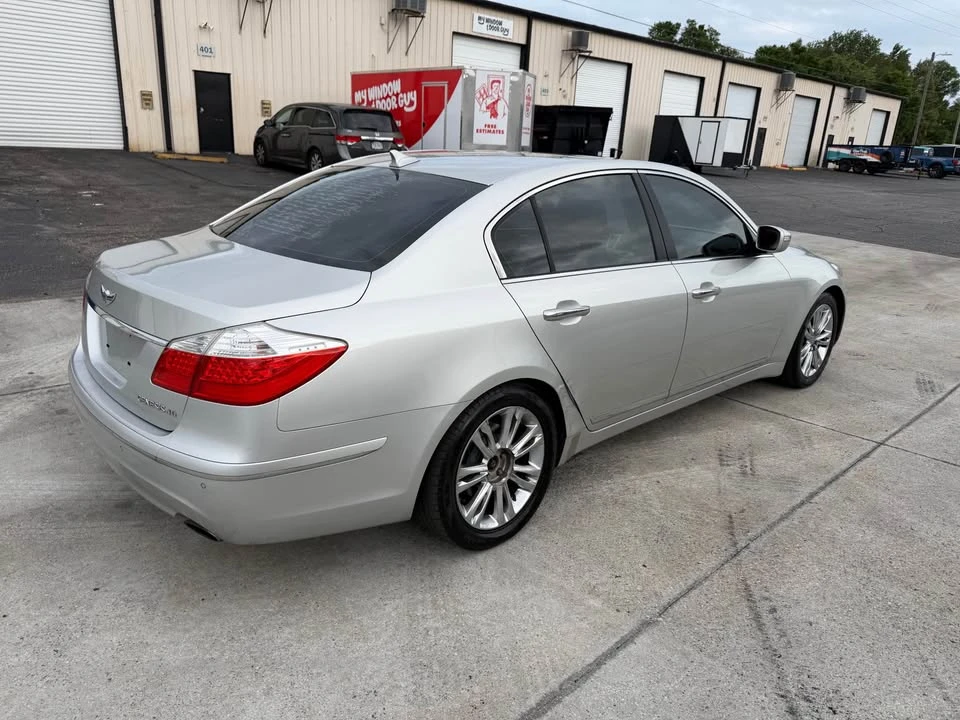 2010 Hyundai Genesis - Image 2 of 15