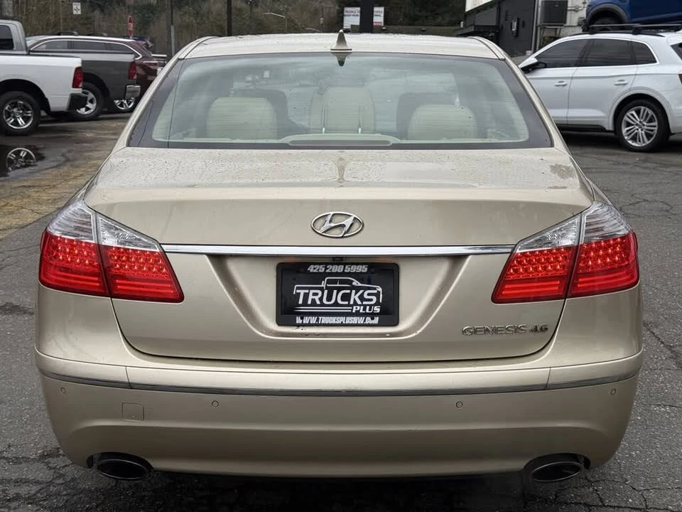 2010 Hyundai Genesis - Image 4 of 20