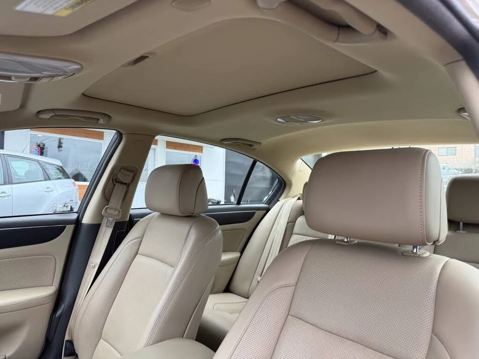2010 Hyundai Genesis - Image 12 of 20