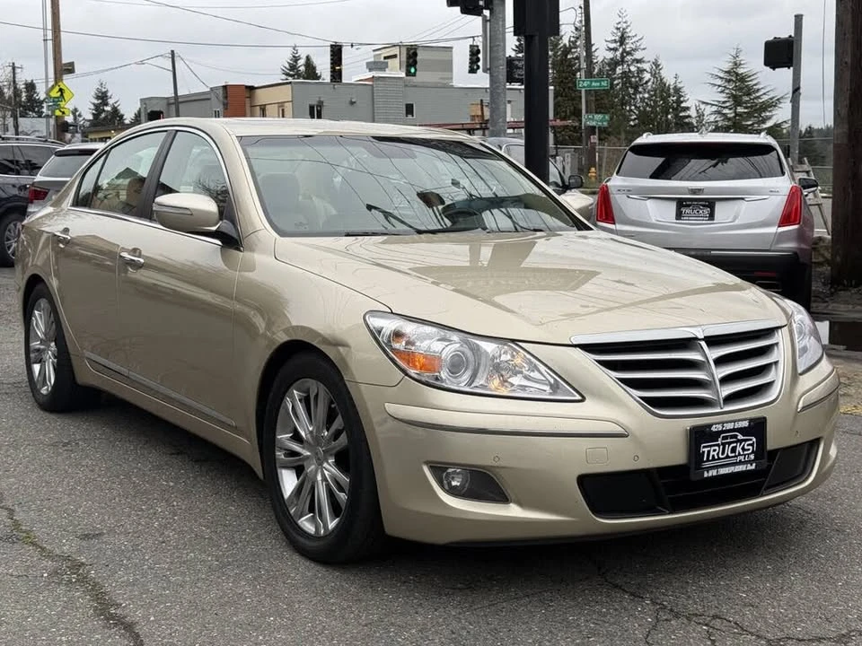 2010 Hyundai Genesis - Image 7 of 20