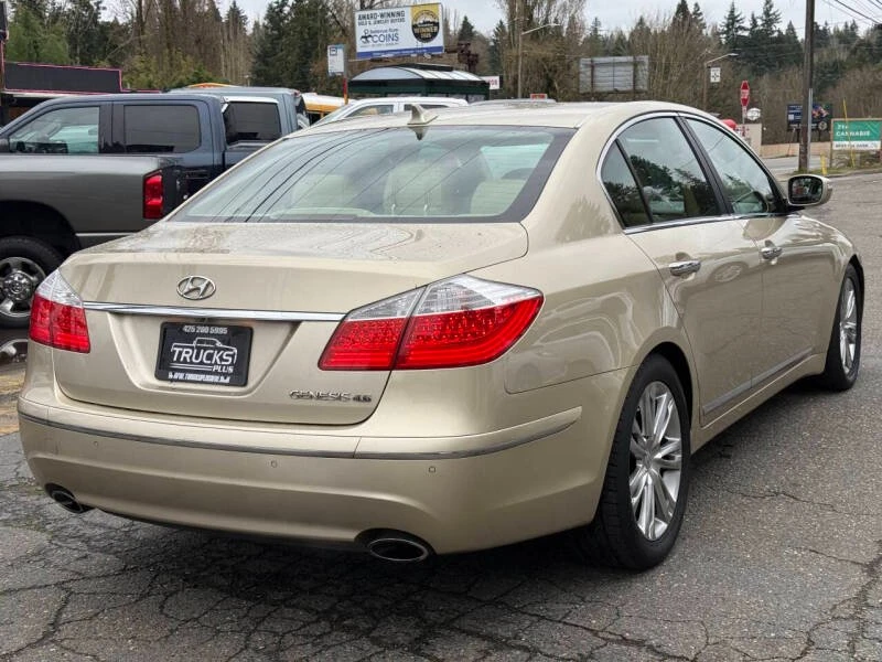 2010 Hyundai Genesis - Image 5 of 20