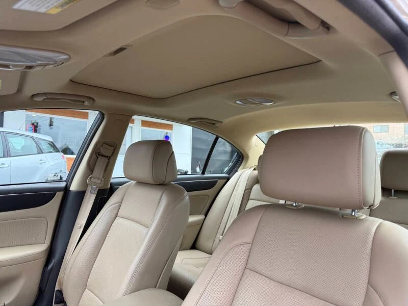 2010 Hyundai Genesis - Image 12 of 20