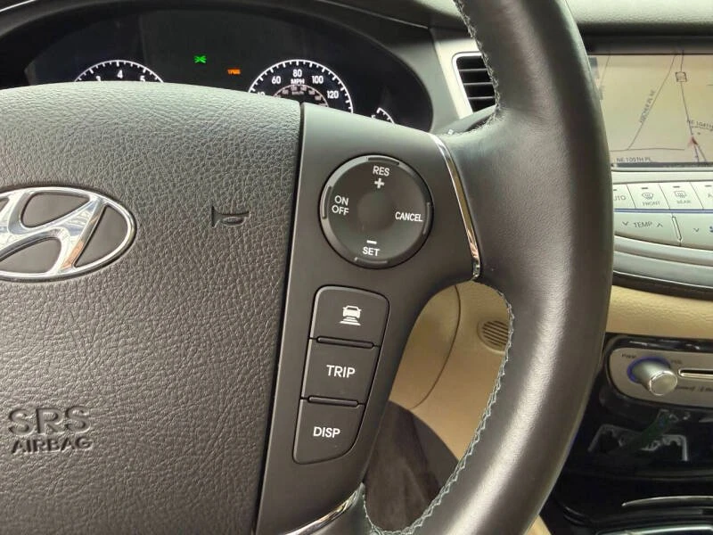 2010 Hyundai Genesis - Image 19 of 20