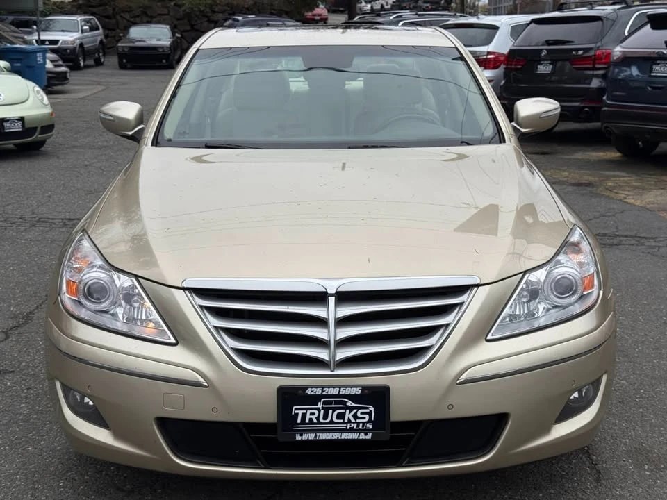 2010 Hyundai Genesis - Image 8 of 20