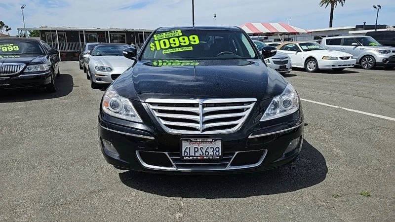 2010 Hyundai Genesis - Image 3 of 19