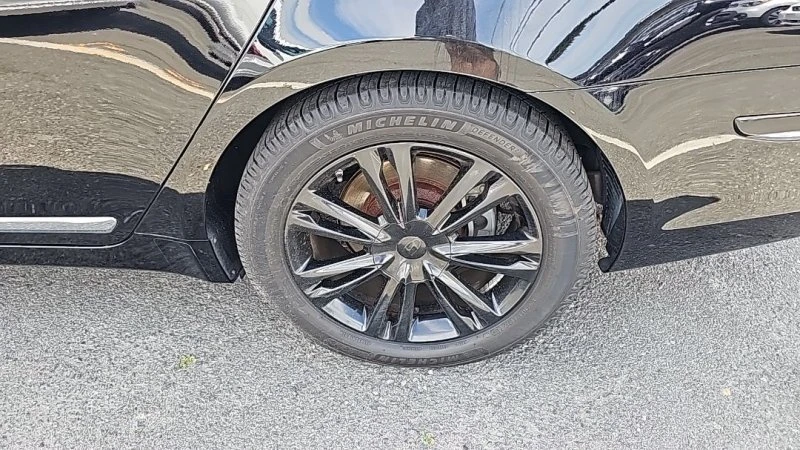 2010 Hyundai Genesis - Image 7 of 19