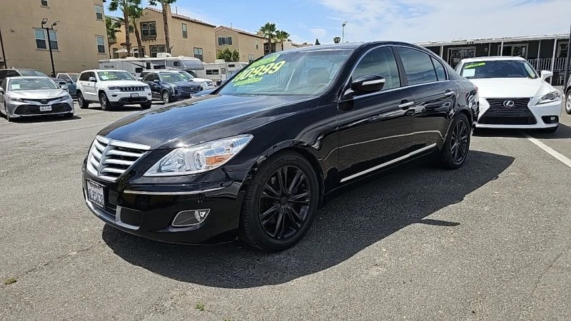 2010 Hyundai Genesis - Image 4 of 19