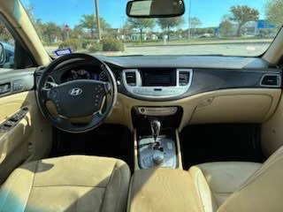 2010 Hyundai Genesis - Image 7 of 13
