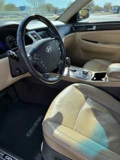 2010 Hyundai Genesis - Image 2 of 13