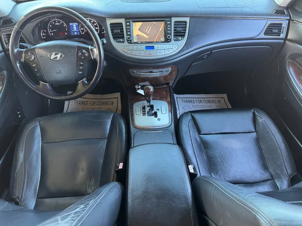 2010 Hyundai Genesis - Image 14 of 20