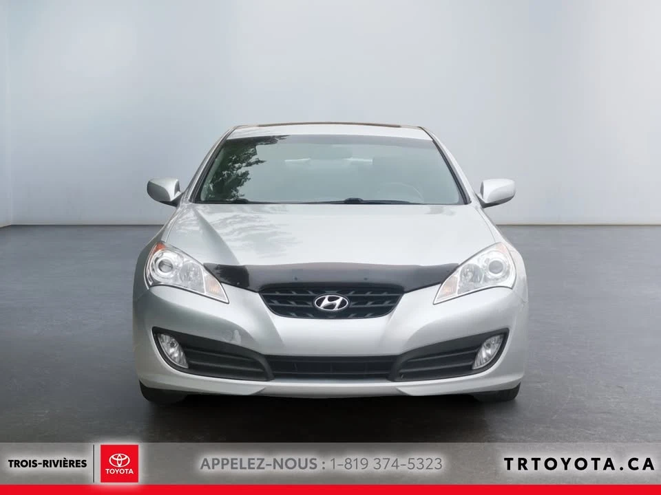 2010 Hyundai Genesis - Image 2 of 20