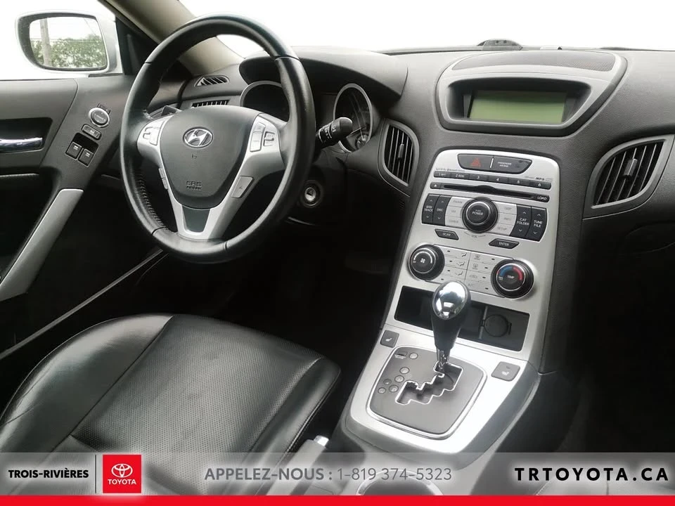 2010 Hyundai Genesis - Image 13 of 20