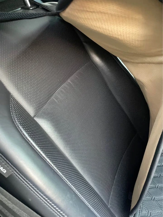 2010 Hyundai Genesis - Image 14 of 18