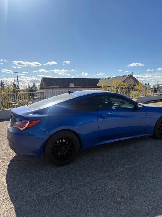 2010 Hyundai Genesis Coupe - Image 6 of 14