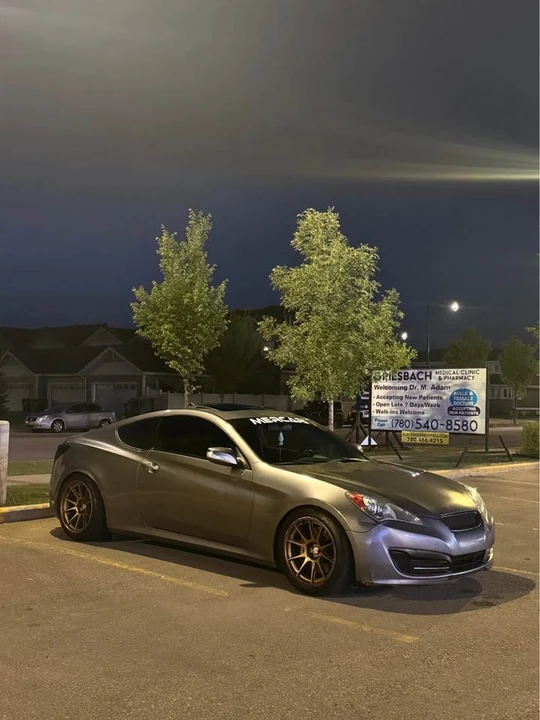 2010 Hyundai Genesis Coupe - Image 4 of 7