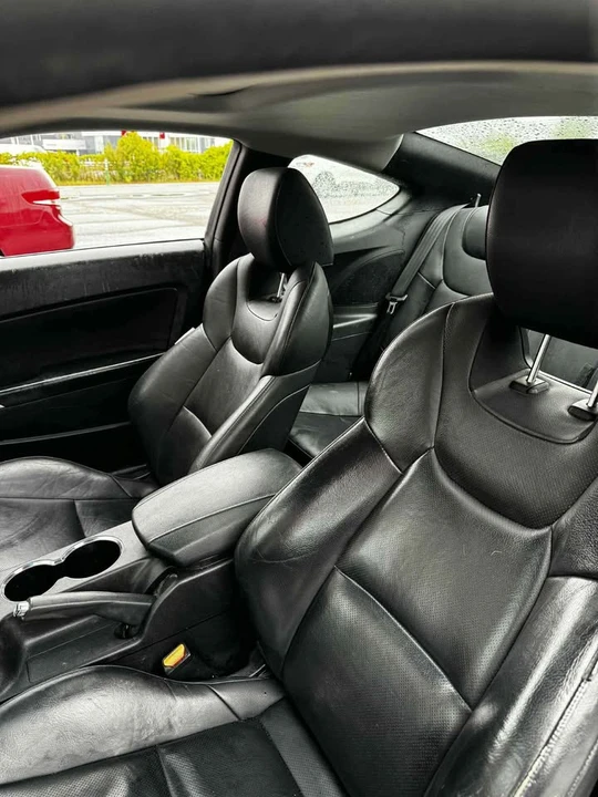 2010 Hyundai Genesis Coupe - Image 7 of 7