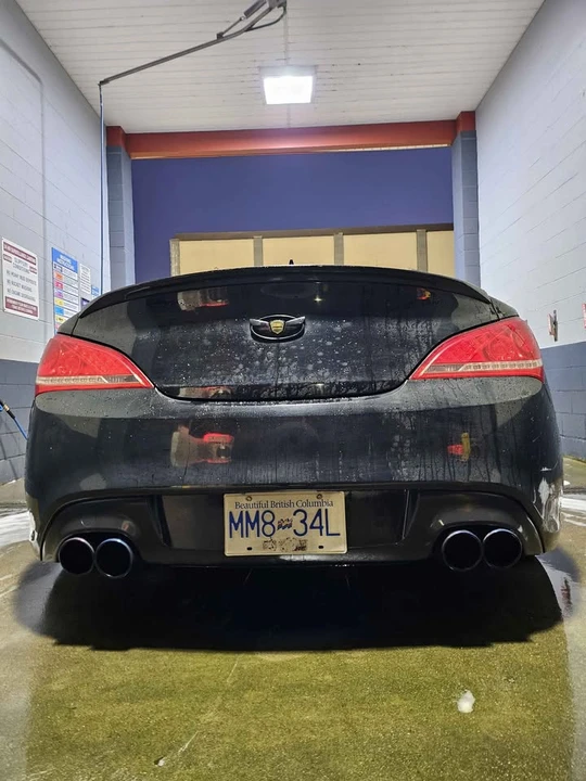 2010 Hyundai Genesis Coupe - Image 6 of 11