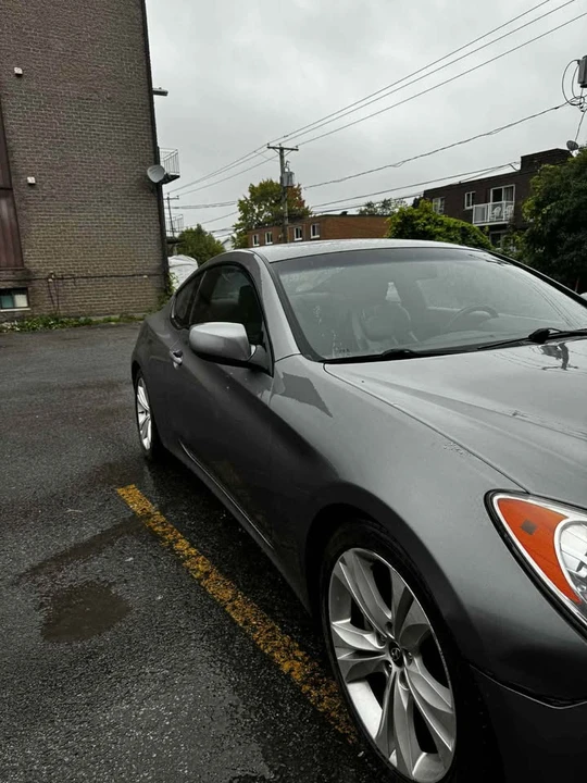 2010 Hyundai Genesis Coupe - Image 2 of 7
