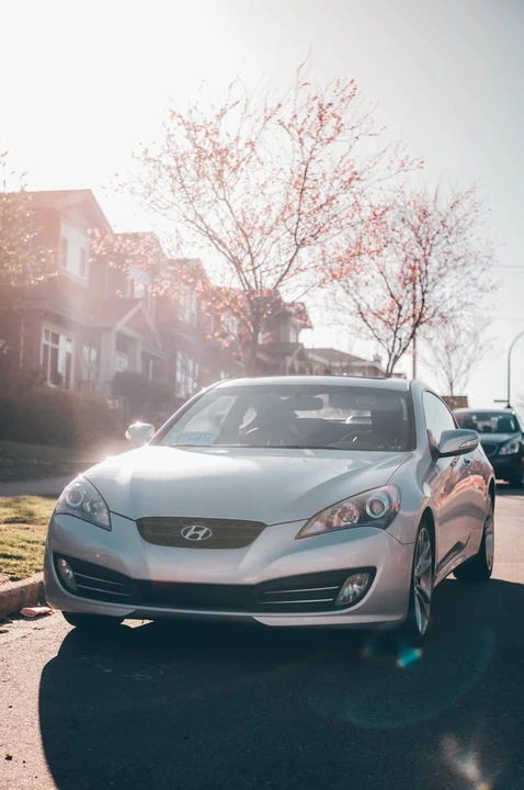 2010 Hyundai Genesis Coupe - Image 2 of 17