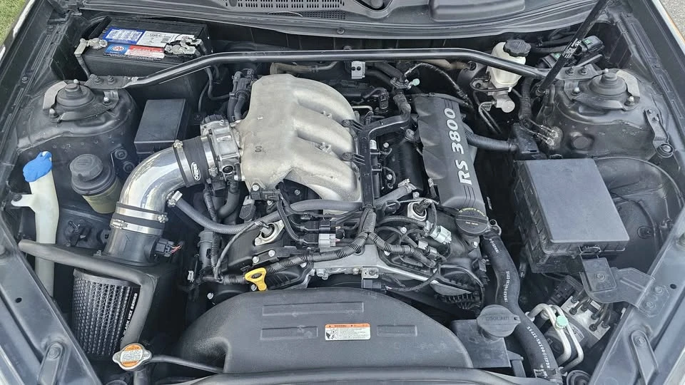2010 Hyundai Genesis Coupe - Image 5 of 6