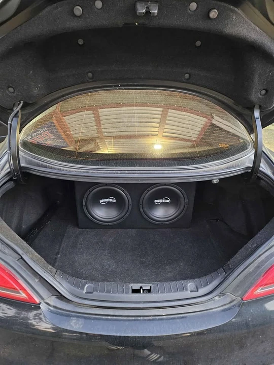 2010 Hyundai Genesis Coupe - Image 10 of 11