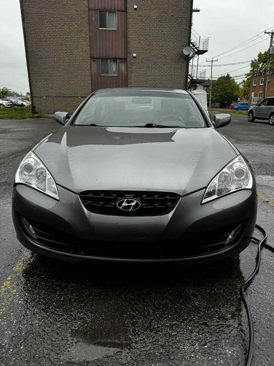 2010 Hyundai Genesis Coupe - Image 4 of 7