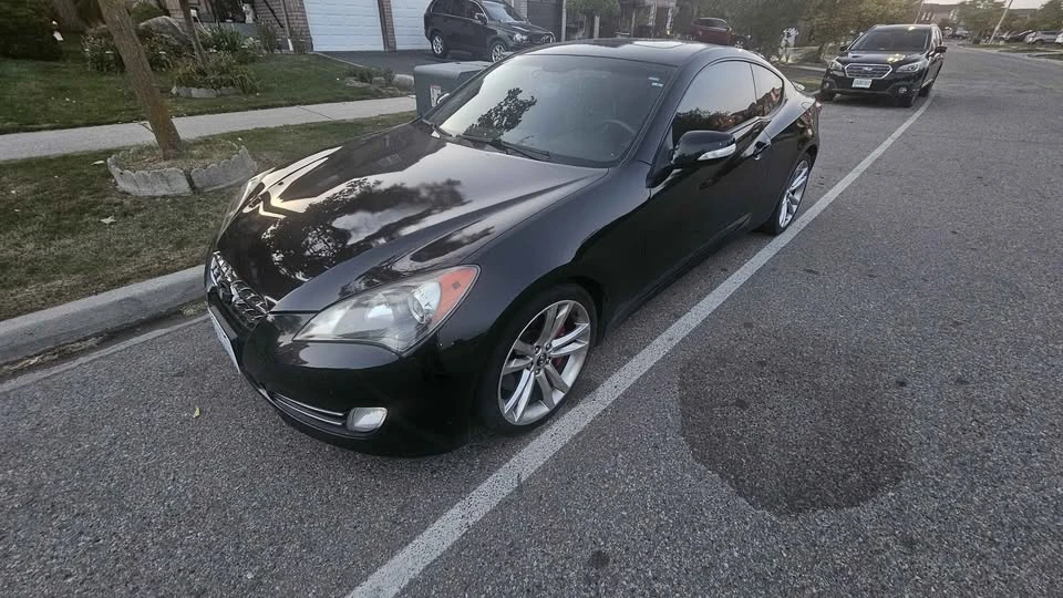 2010 Hyundai Genesis Coupe - Image 3 of 6