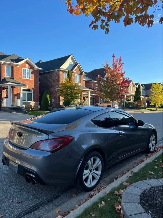 2010 Hyundai Genesis Coupe - Image 10 of 10