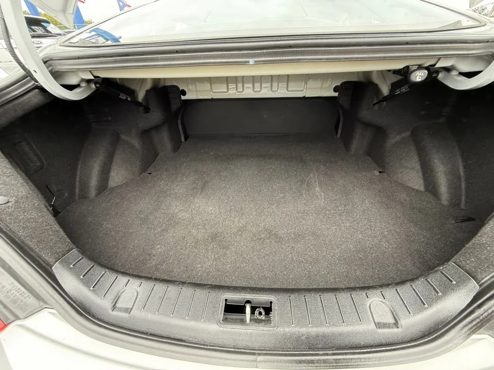 2010 Hyundai Genesis Coupe - Image 17 of 17