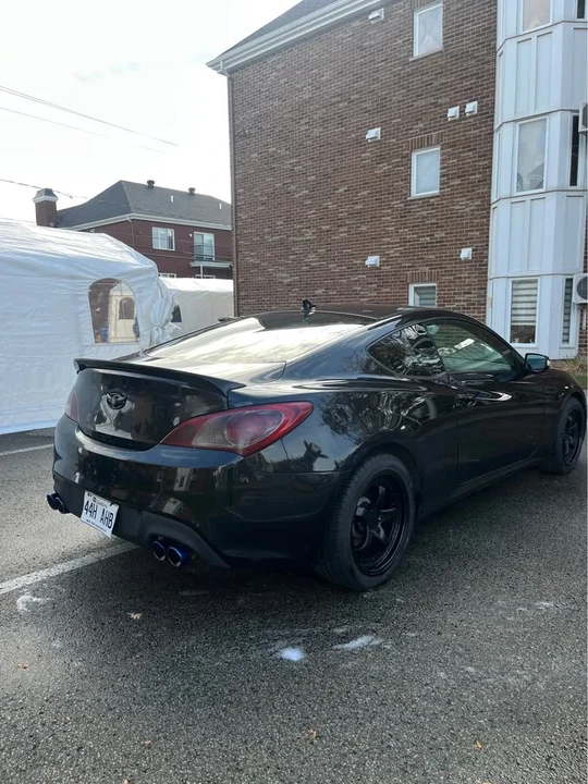 2010 Hyundai Genesis Coupe - Image 4 of 10