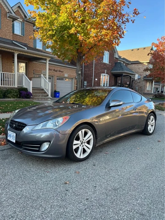 2010 Hyundai Genesis Coupe - Image 2 of 10