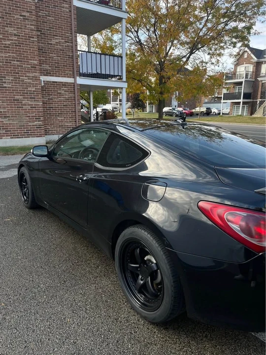 2010 Hyundai Genesis Coupe - Image 6 of 10