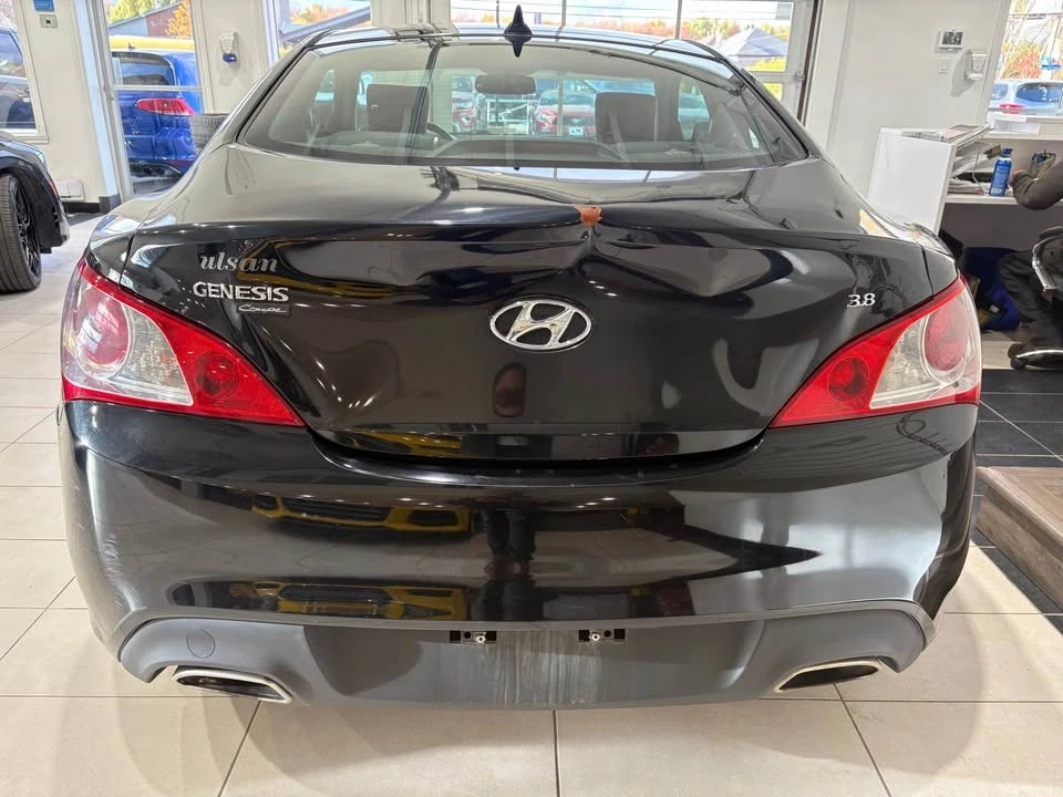 2010 Hyundai Genesis Coupe - Image 3 of 12